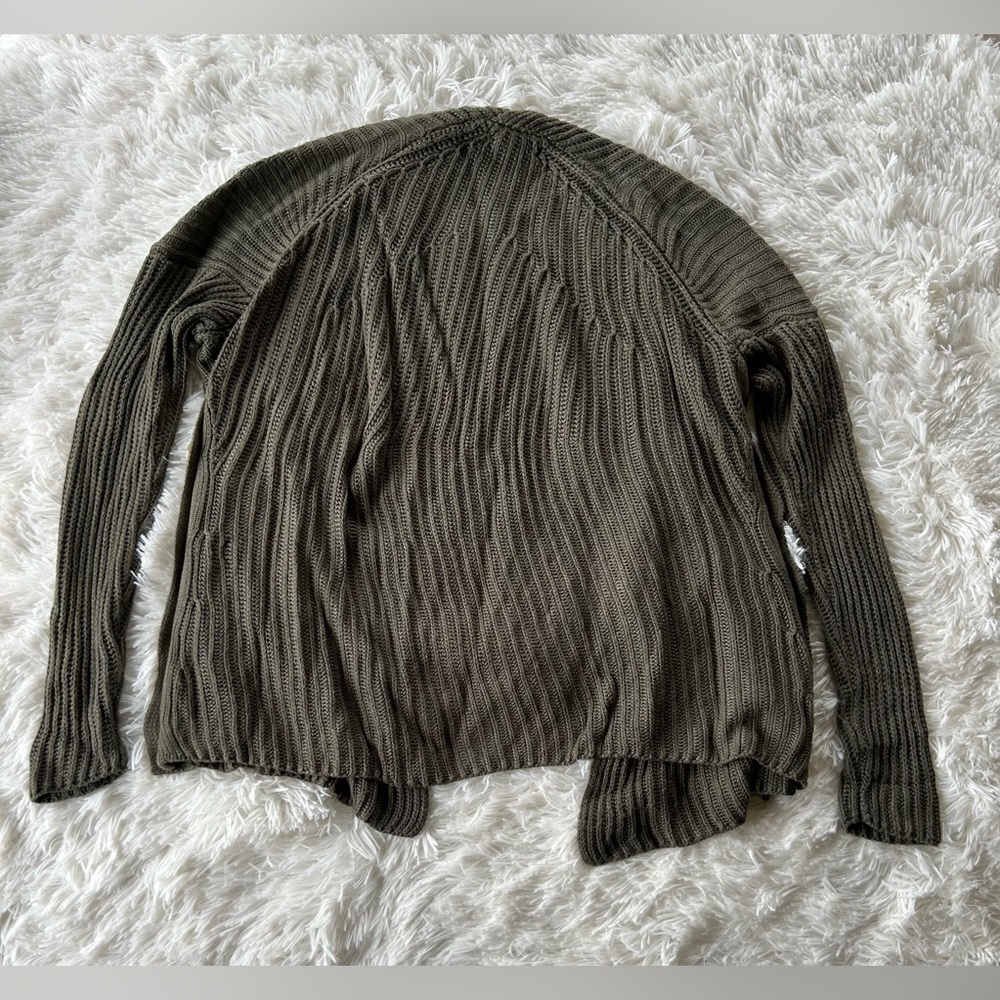 Tahari | Olive Green Cardigan - Picture 5 of 5